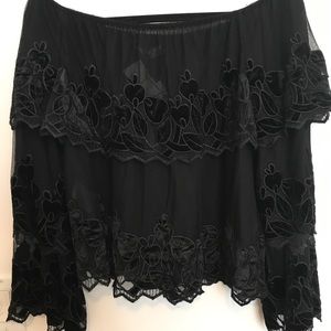 Endless Rose velvet and lace top